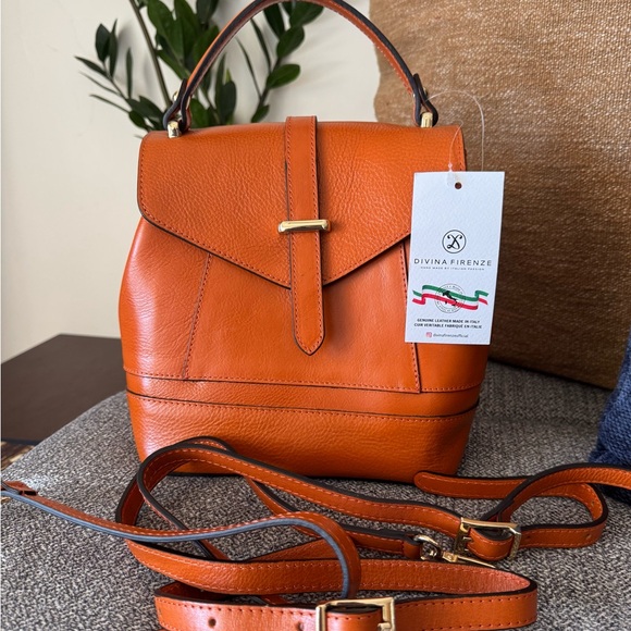 Divina Firenze Orange Leather Backpack/Satchel - Picture 3 of 9